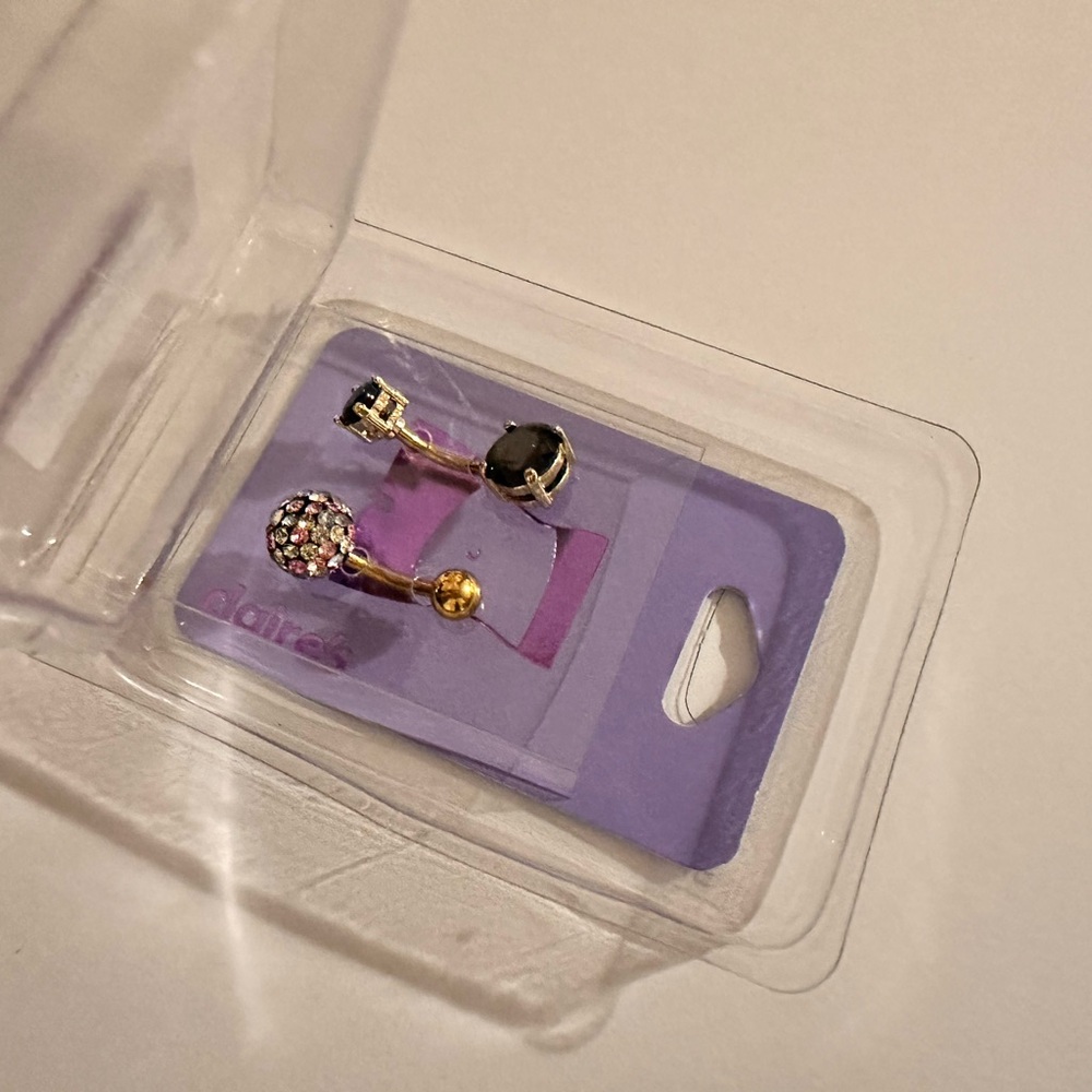 Claire’s dual jeweled belly rings